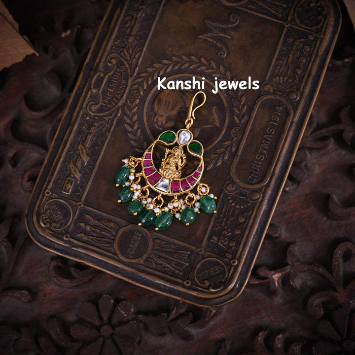 kundan tikka
