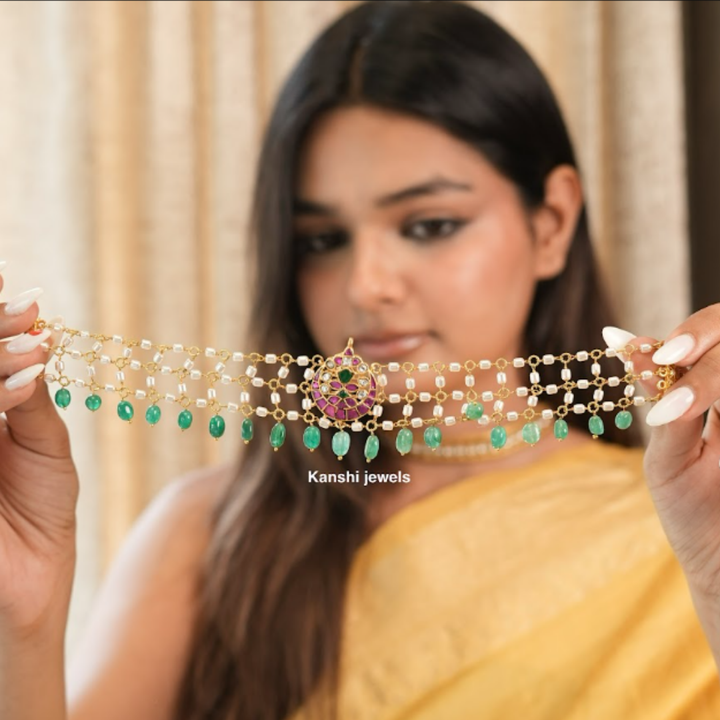 Most elegant pearls kundan chokar