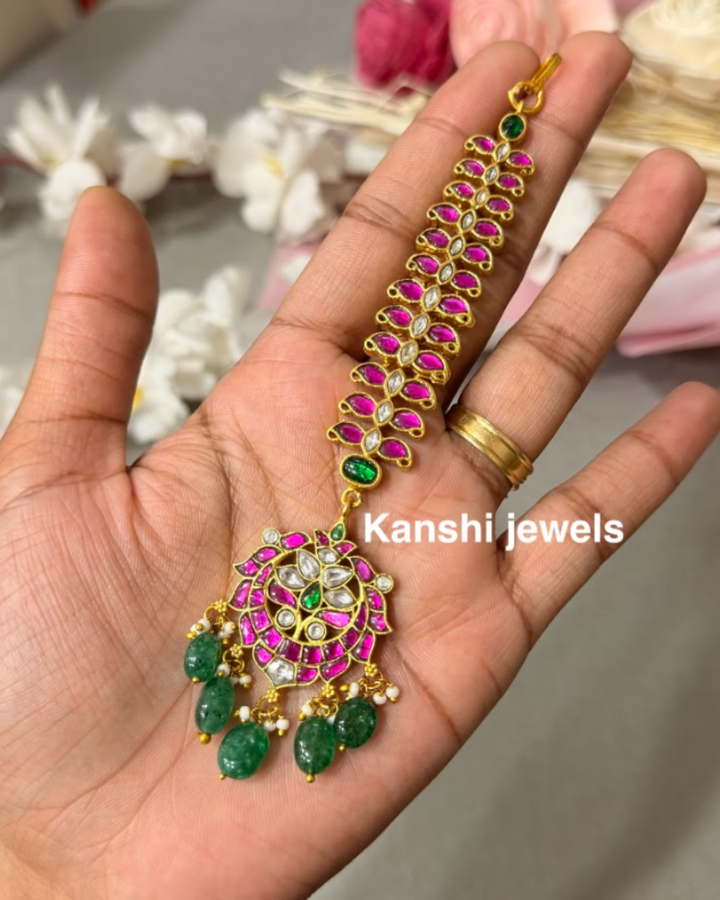 Dulhan rani maangtika