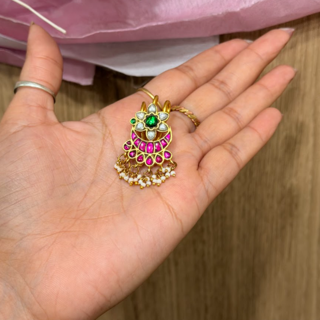 Handcut jadau hair accessory