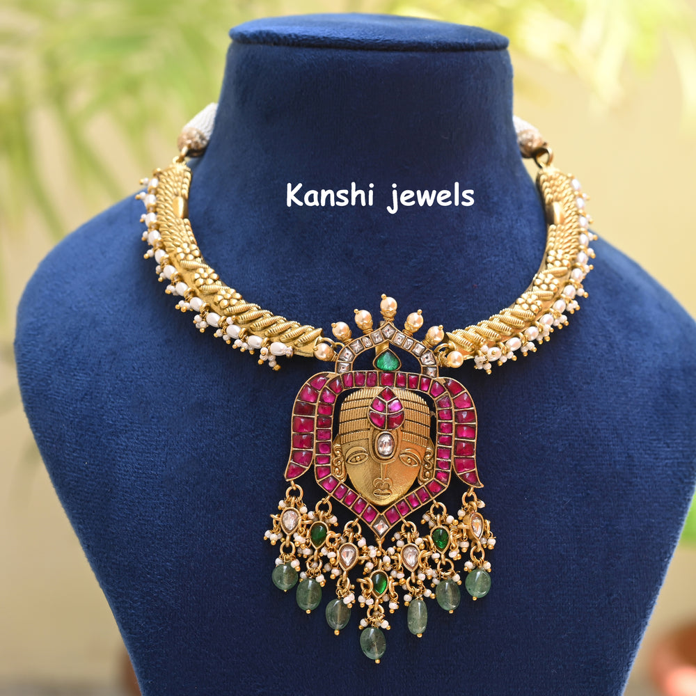  Kundan Choker