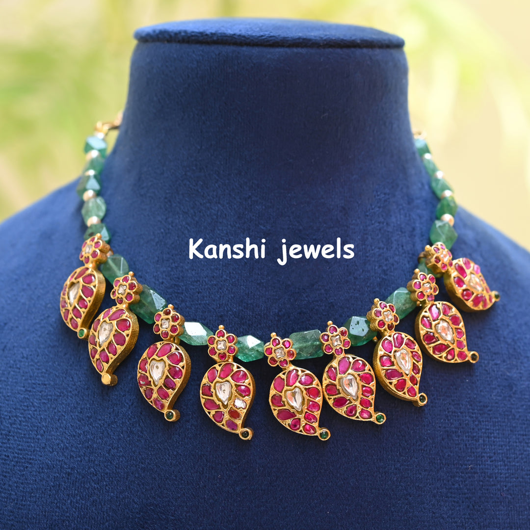 Jadau Kundan Choker