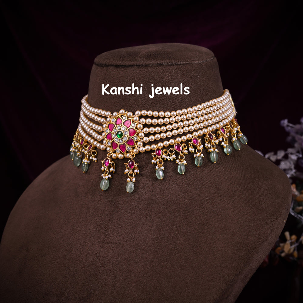 Jadau Kundan Chokar