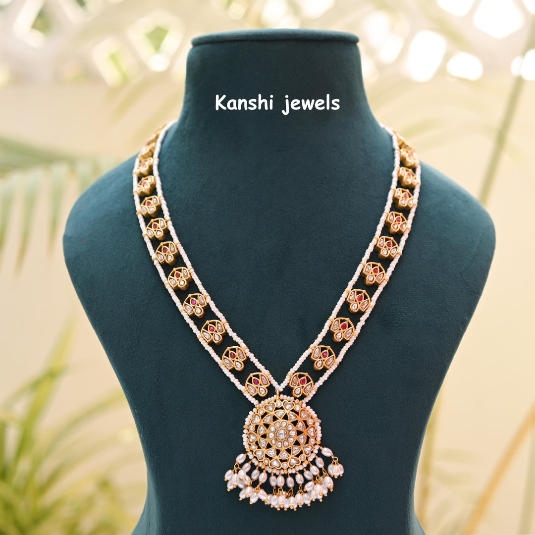 Jadau kundan harams , Kanshijewels , dulhan necklace , chokar necklace, kundan necklace, jadau necklace,  kanshi jewellery