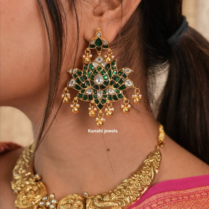 Gold look emerald look nakashi hasli necklace tika earring rani set