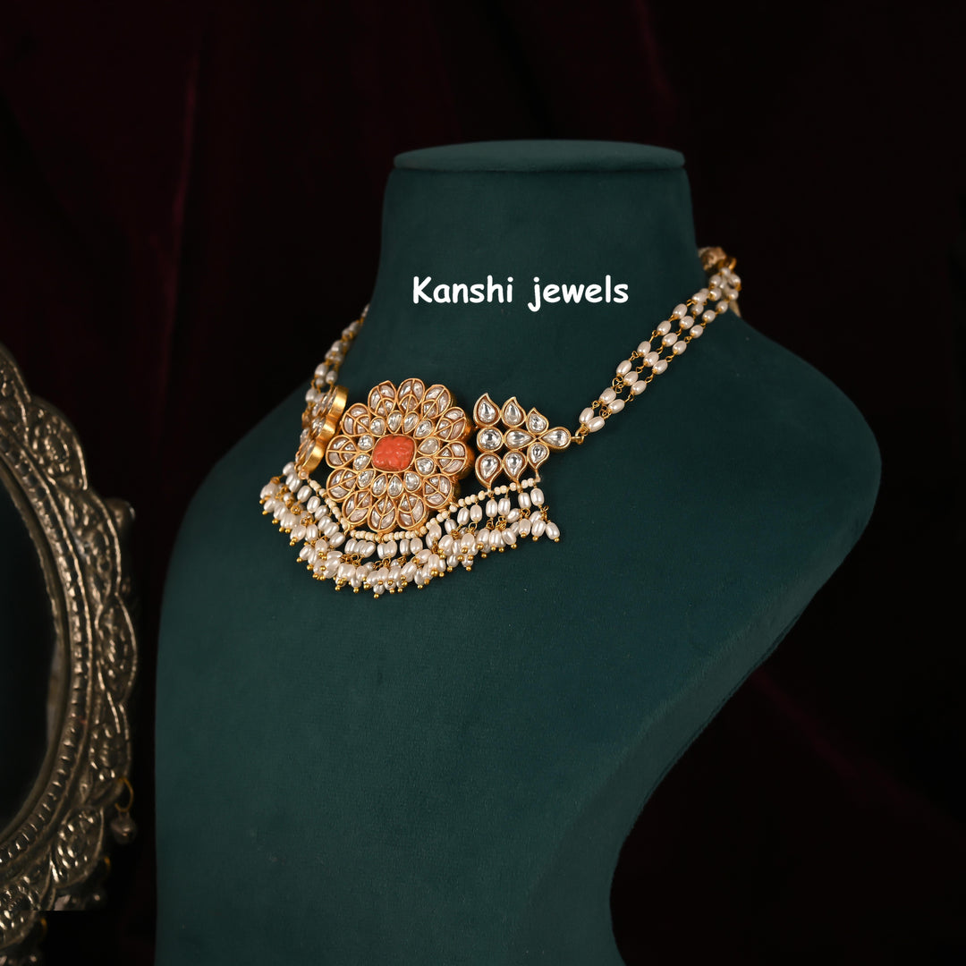 Jadau Kundan Chokar