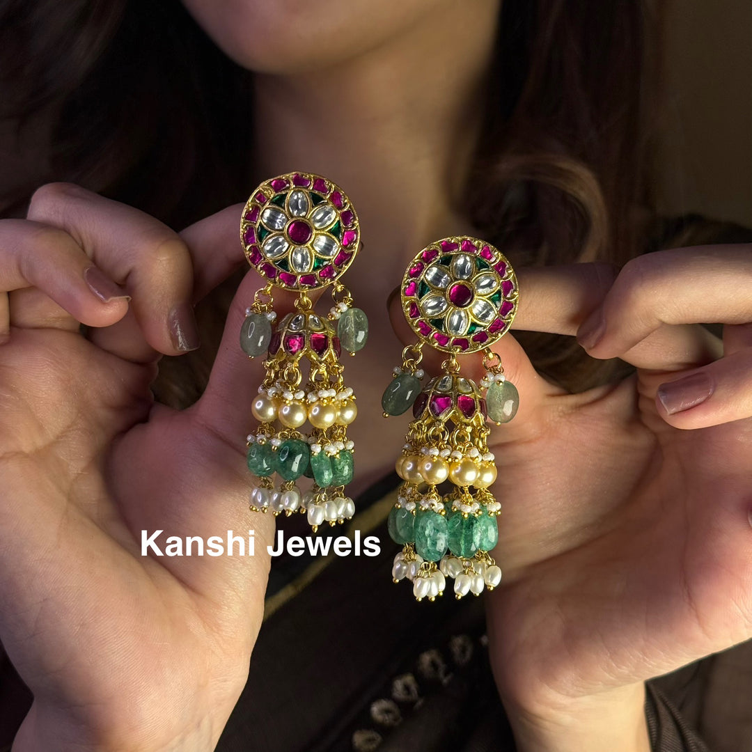 Jadau Kundan earrings by Kanshi Jewels,
Dulhan Kundan earrings,
Traditional Jadau earrings design,
Handcrafted Kundan earrings set,
Gold Jadau earrings for wedding,
Jadau Kundan earrings,
Kundan jhumka earrings,
