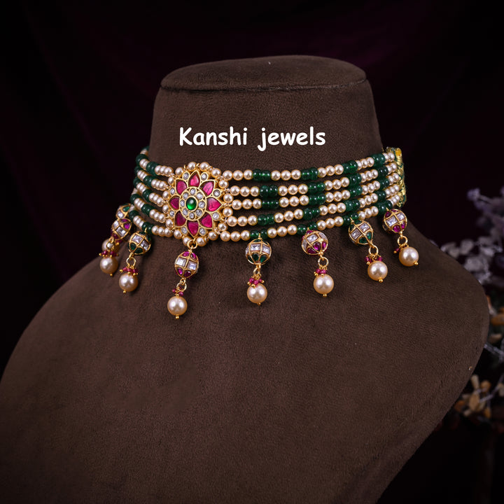 Jadau Kundan Chokar
