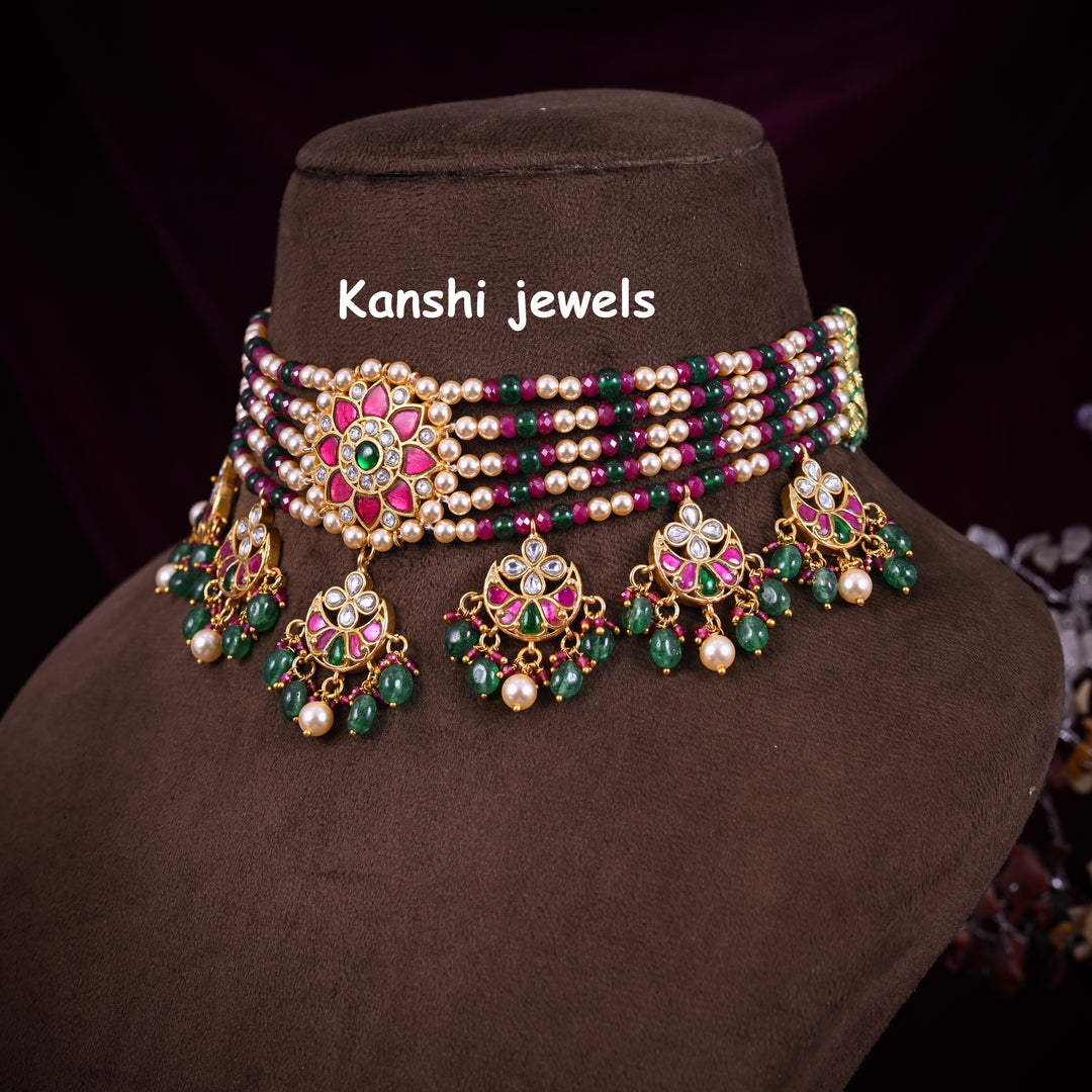 Jadau Kundan Chokar