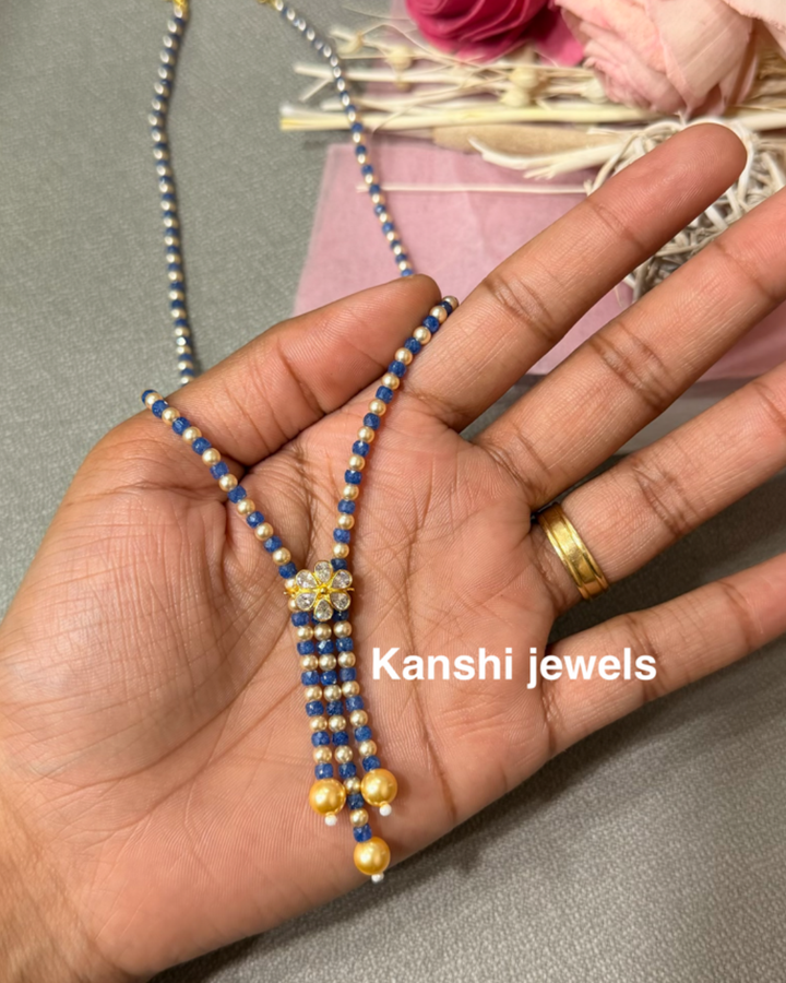 Elegant blue cutting with pearls sleek chain necklace