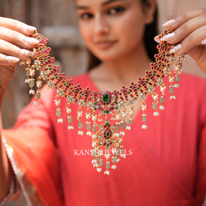 jadau elegant necklace_