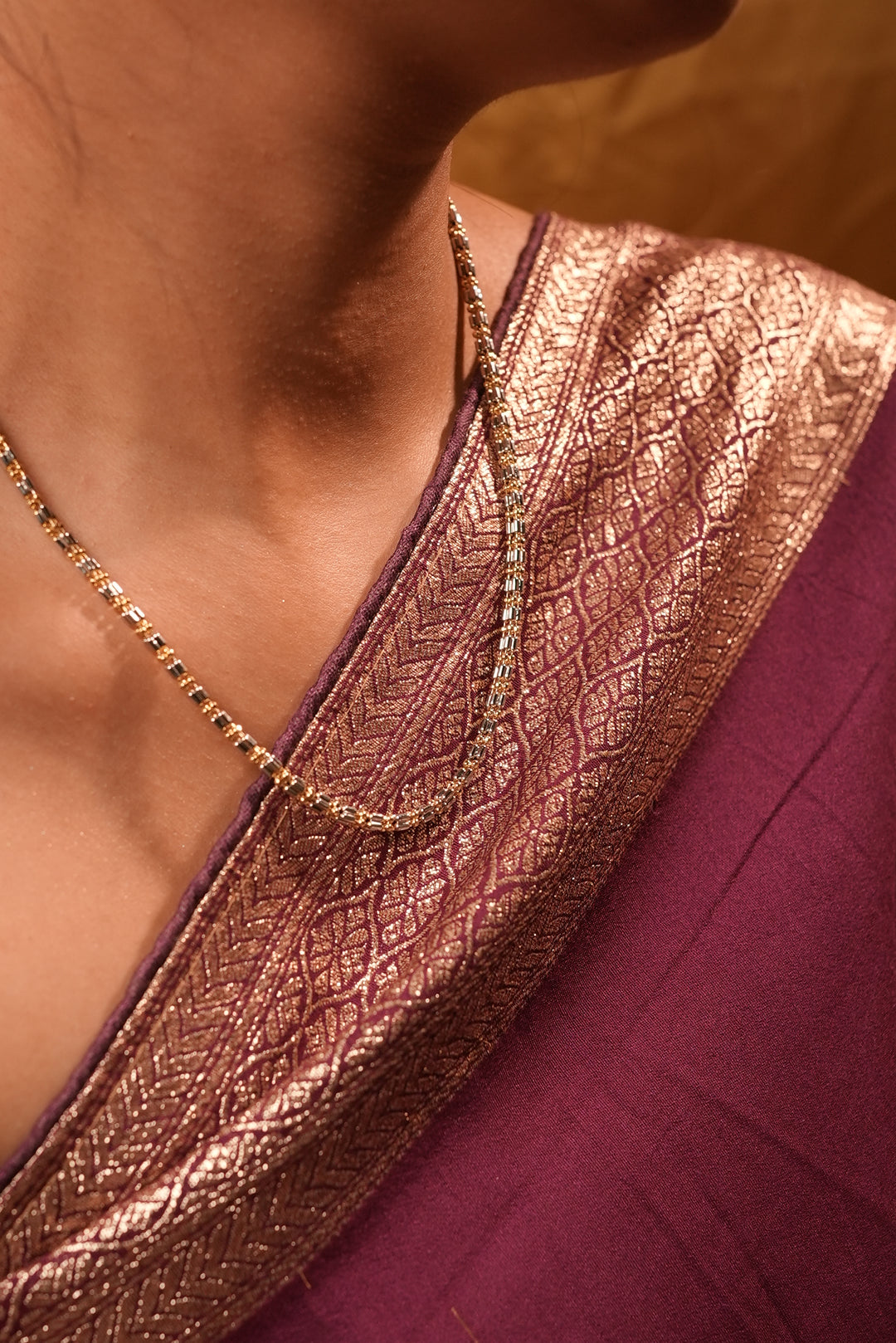 Elegant dual tone gold silver chain