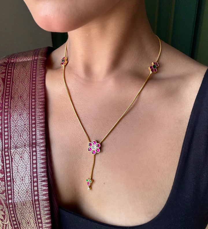 Elegant kundan motives chain