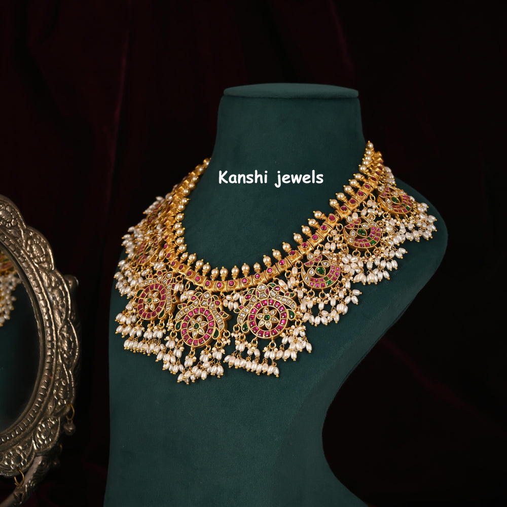 Jadau Kundan set
