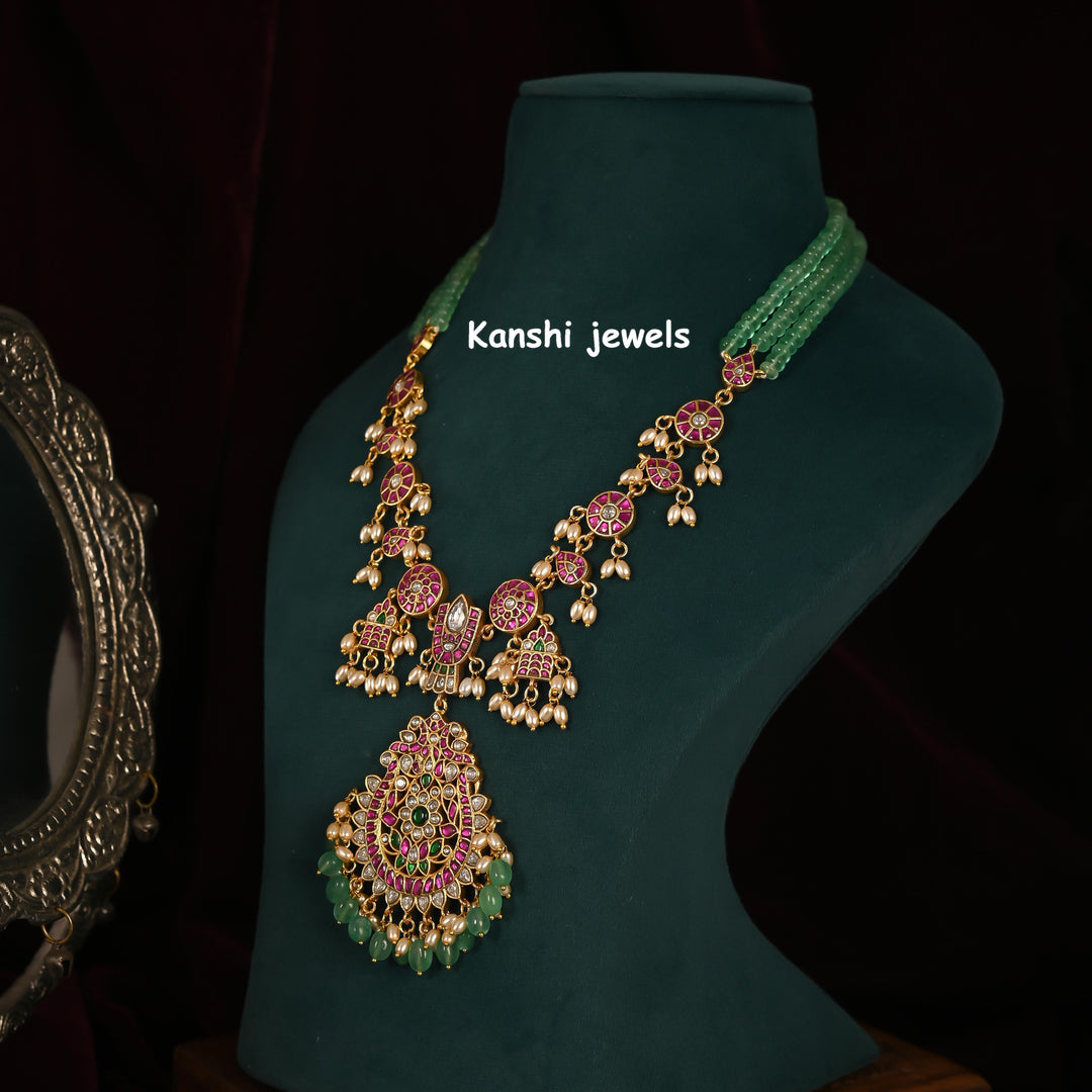 Jadau Kundan set