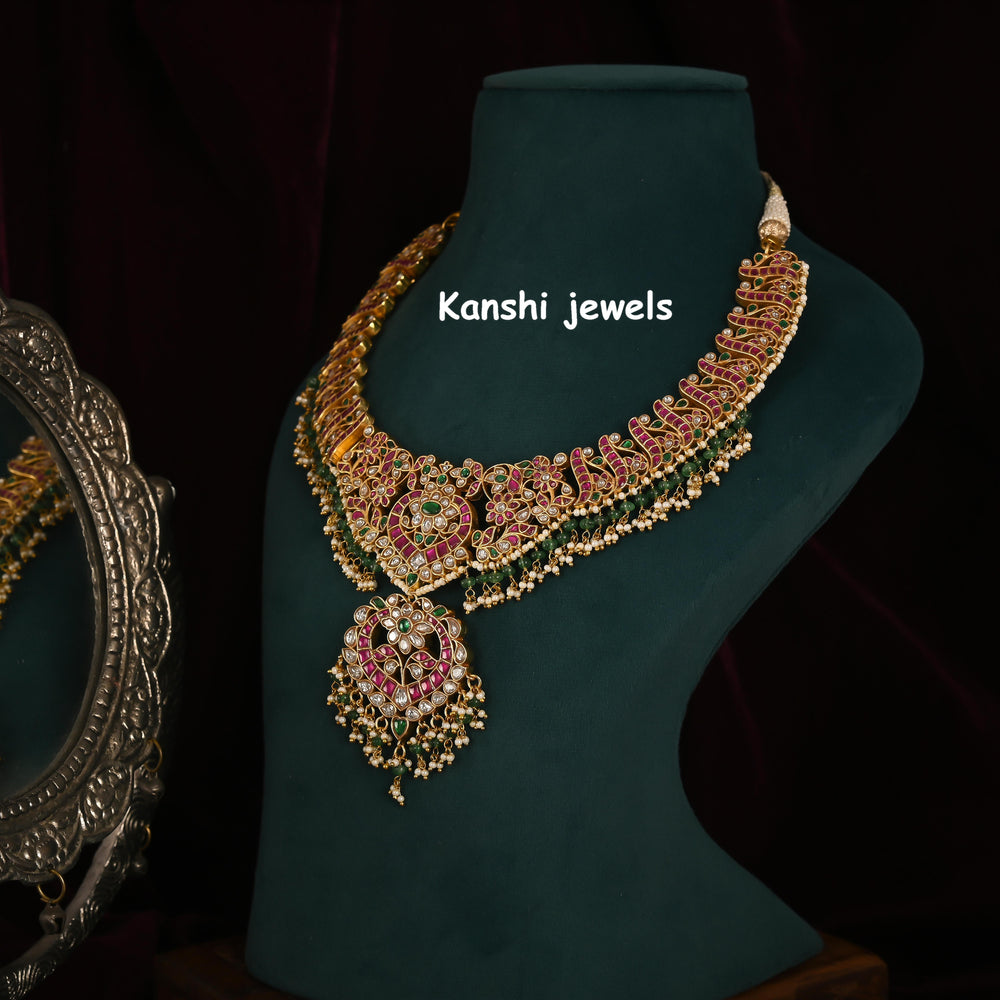 Jadau Kundan set