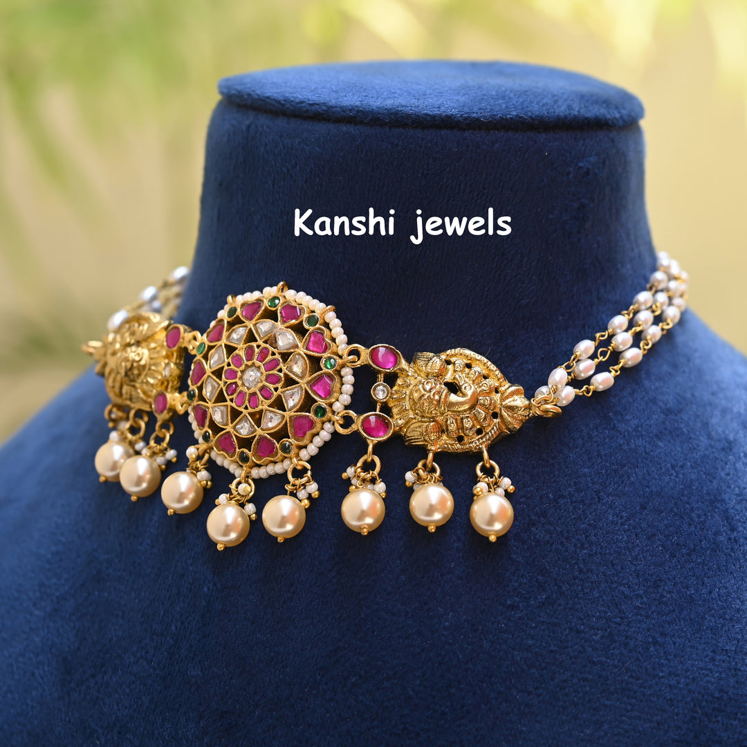 Kundan Choker
