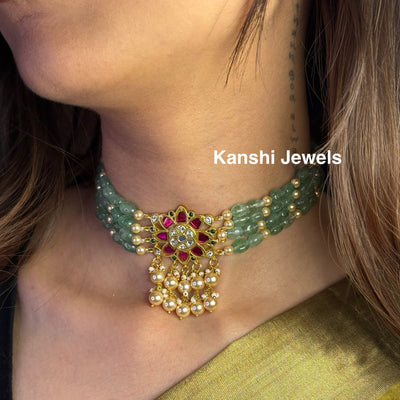 Jadau Emerald Chokar