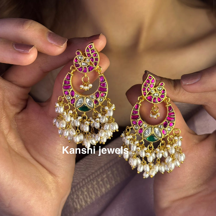 Jadau Kundan earrings by Kanshi Jewels,
Dulhan Kundan earrings,
Traditional Jadau earrings design,
Handcrafted Kundan earrings set,
Gold Jadau earrings for wedding,
Jadau Kundan earrings,
Kundan jhumka earrings,
