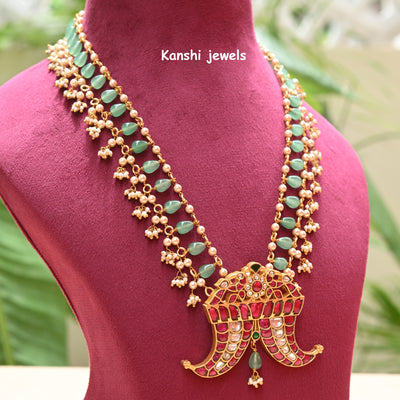 Jadau kundan necklace