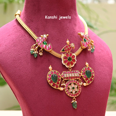 Jadau kundan necklace