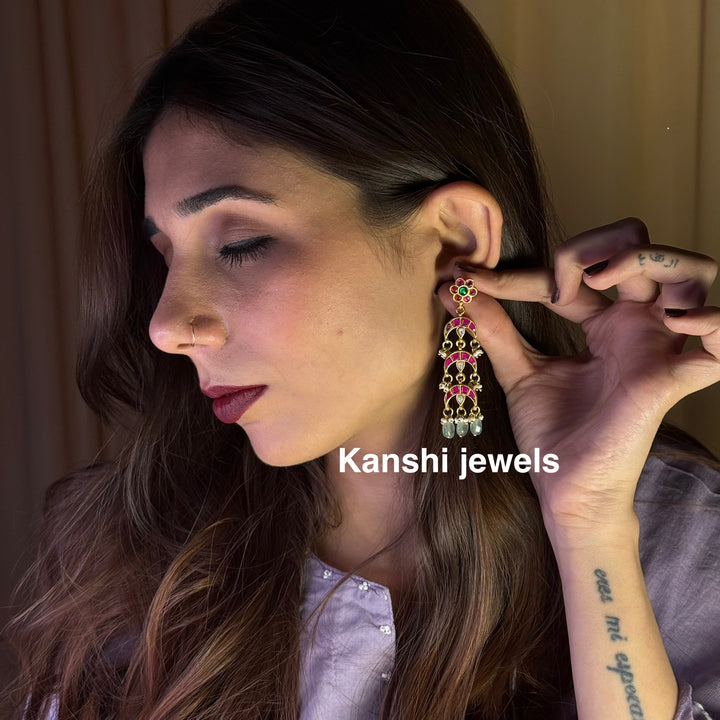 Jadau Kundan earrings by Kanshi Jewels,
Dulhan Kundan earrings,
Traditional Jadau earrings design,
Handcrafted Kundan earrings set,
Gold Jadau earrings for wedding,
Jadau Kundan earrings,
Kundan jhumka earrings,

