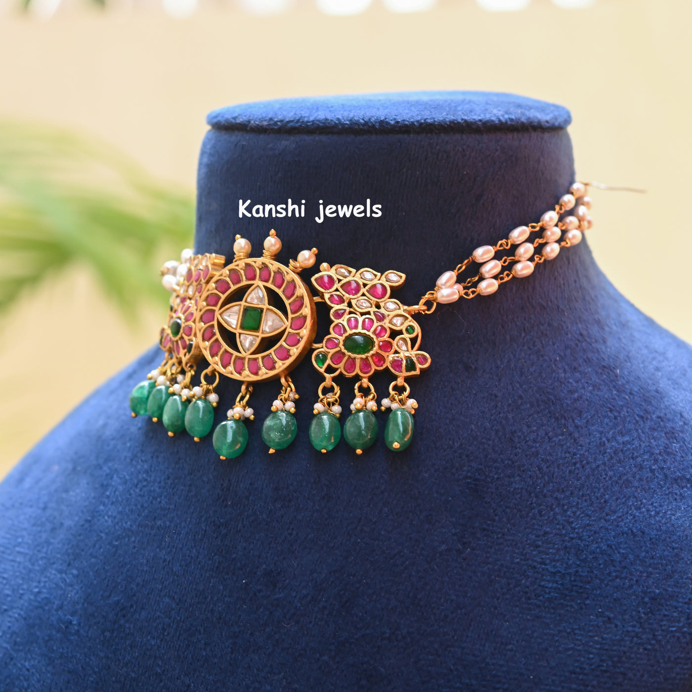 Jadau Kundan Choker