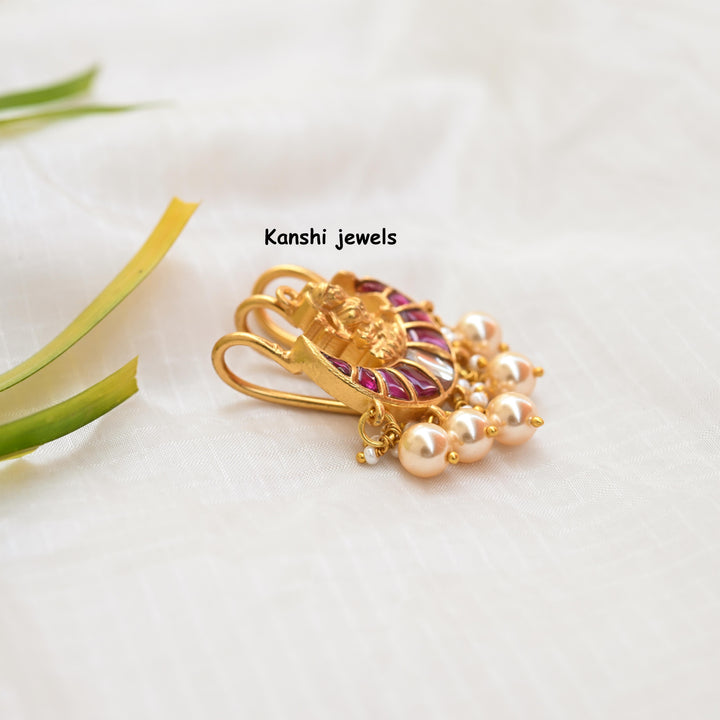 Jadau Nakashi Hair Pin  by Kanshi Jewels,
Dulan Hair Pin