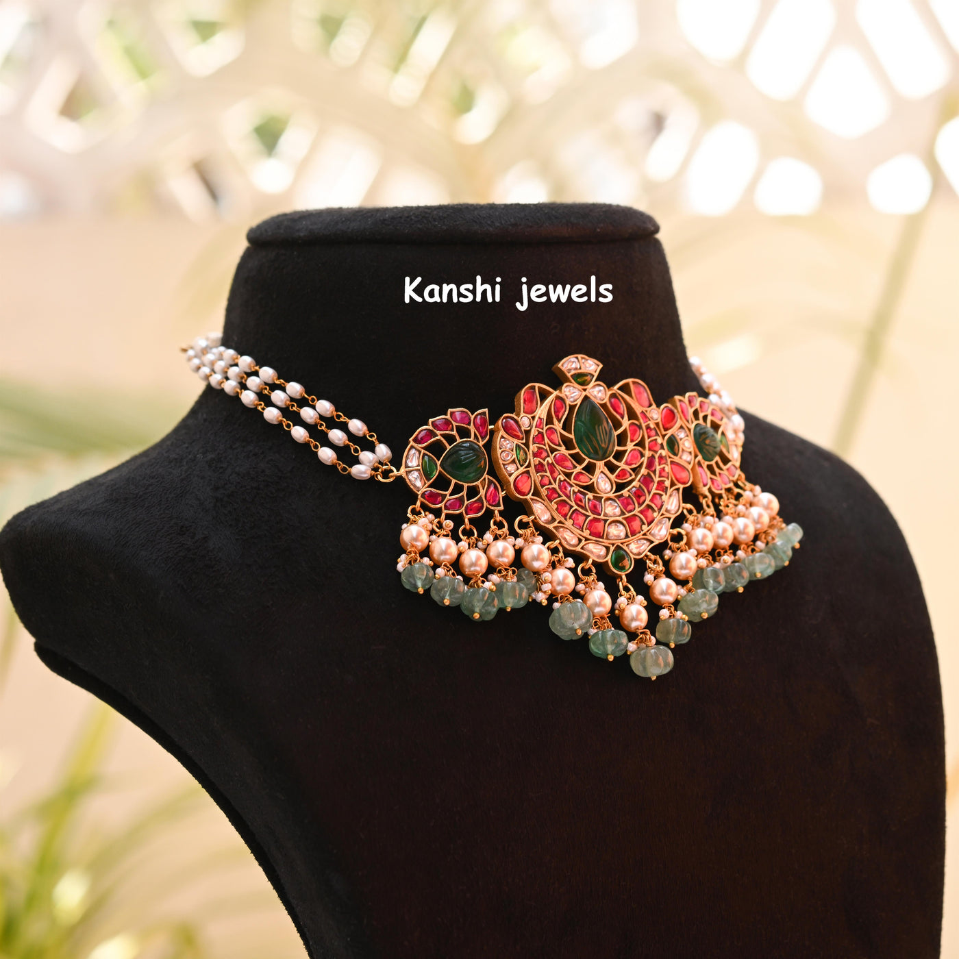 Jadau Kundan Choker