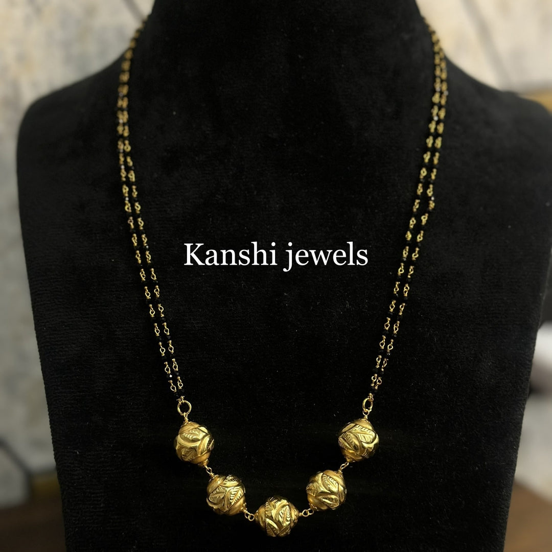 Dulhan Mangalsutra,
Jadau Kundan Mangalsutra by Kanshi Jewels