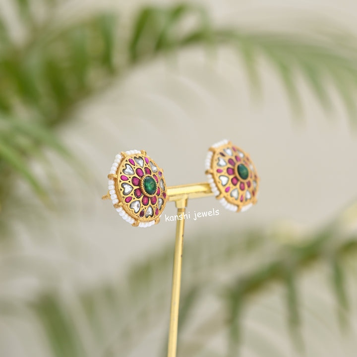 Jadau studs