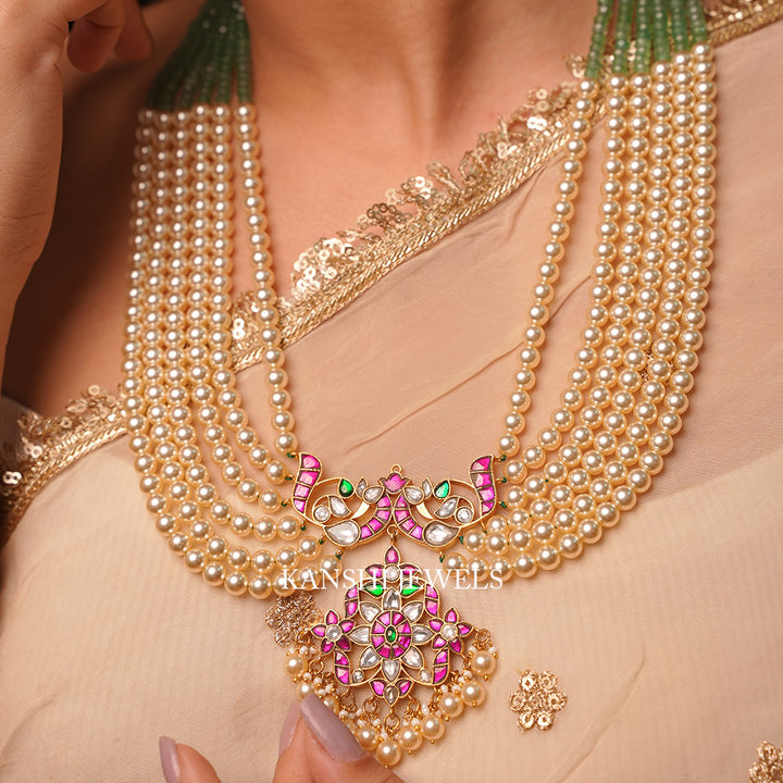 Pearl emerald rani haram