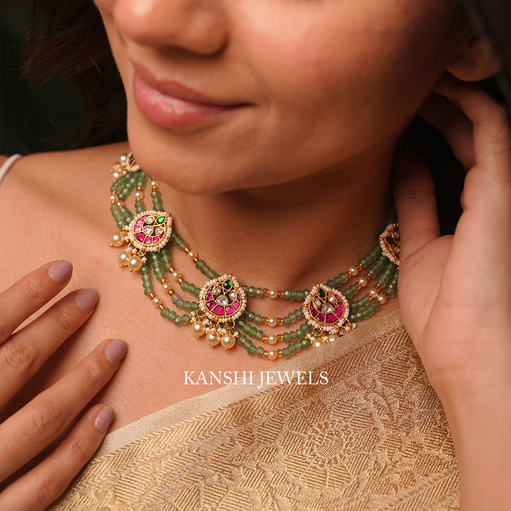 Emerald jadau necklace