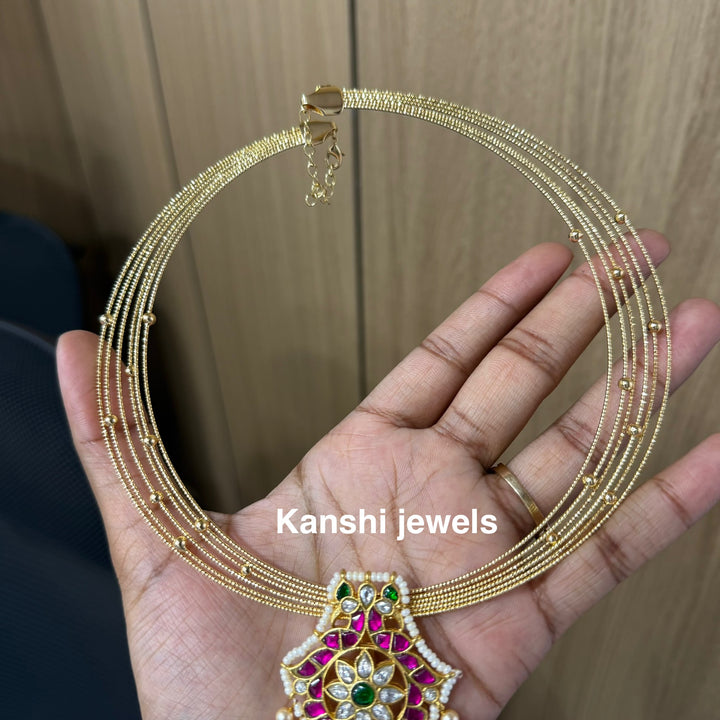 Jadau pendant with multipurpose detachable hasli