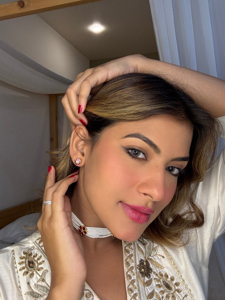 Pearl flower fusion chokar earrings bracelet set