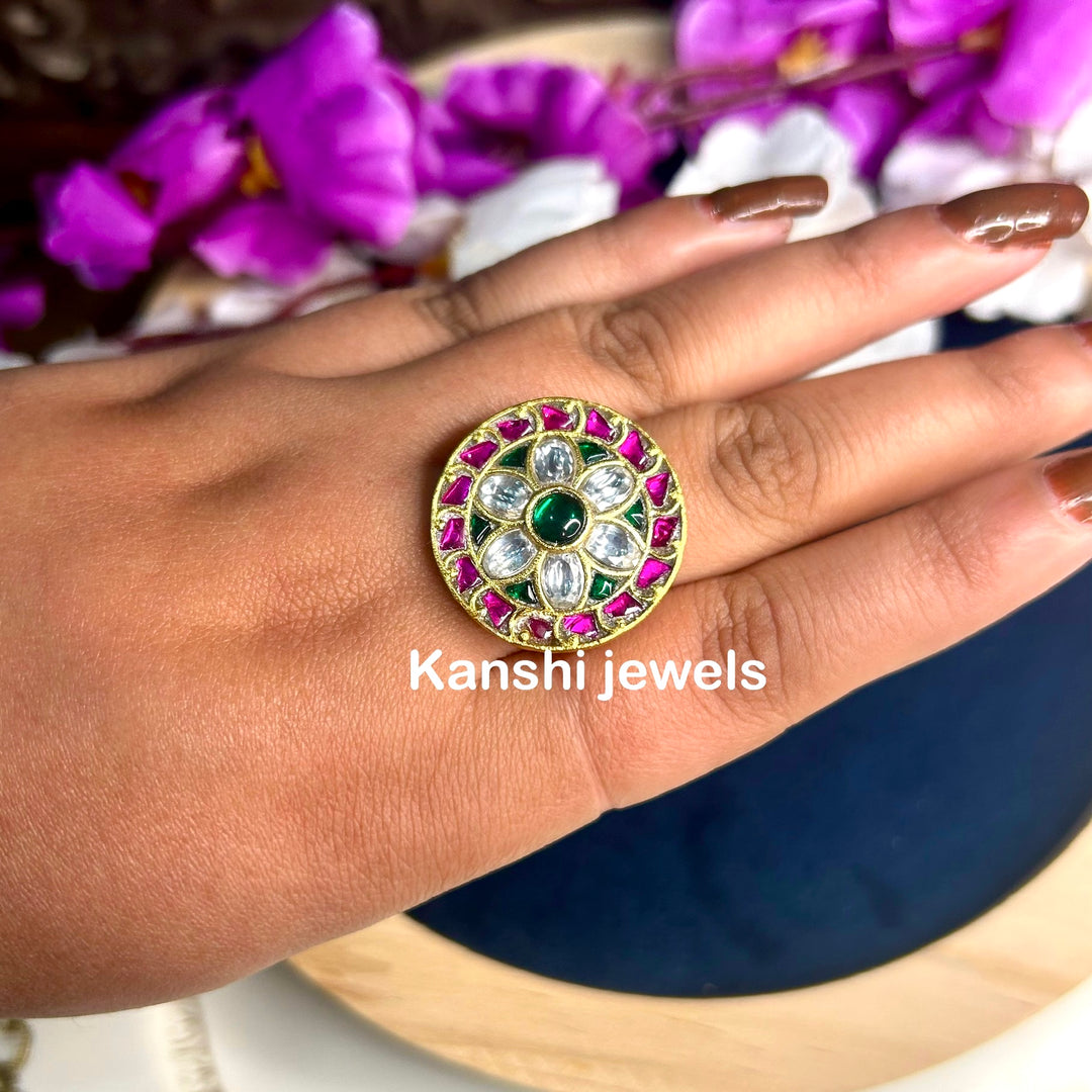 Jadau Ring by Kanshi Jewels,
Dulan Jadau Ring