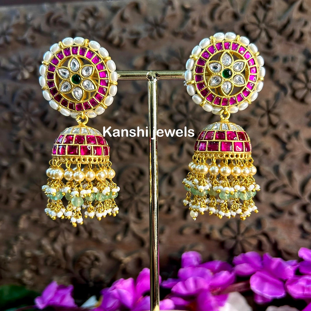 Jadau Kundan earrings by Kanshi Jewels,
Dulhan Kundan earrings,
Traditional Jadau earrings design,
Handcrafted Kundan earrings set,
Gold Jadau earrings for wedding,
Jadau Kundan earrings,
Kundan jhumka earrings,
