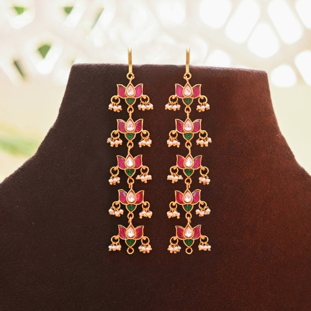 Jadau Kundan Chain by Kanshi Jewels,
Dulan Jadau Chain