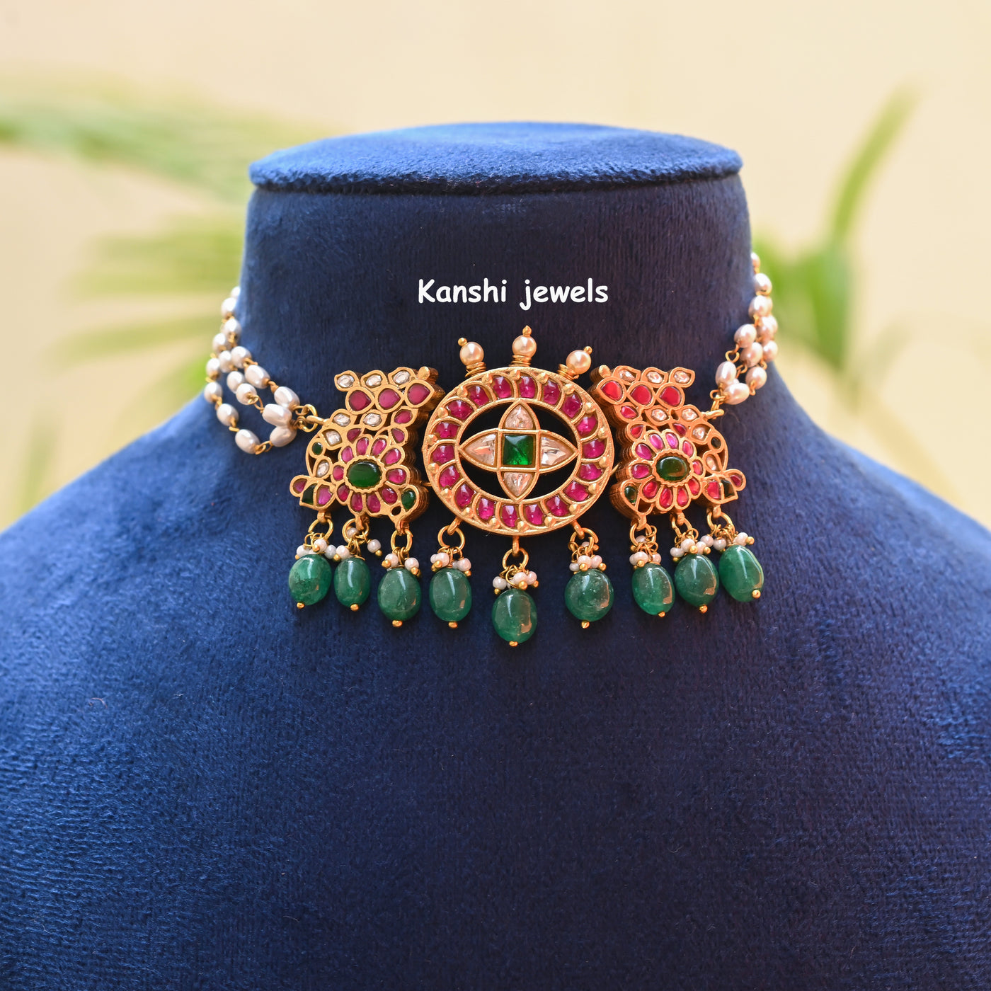 Jadau Kundan Choker