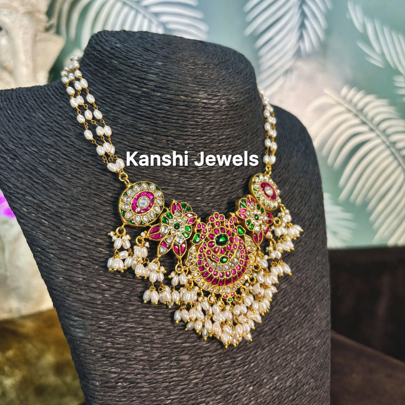 Jadau Kundan Choker