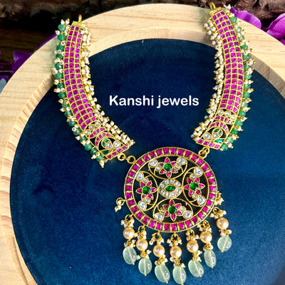 Jadau kundan necklace