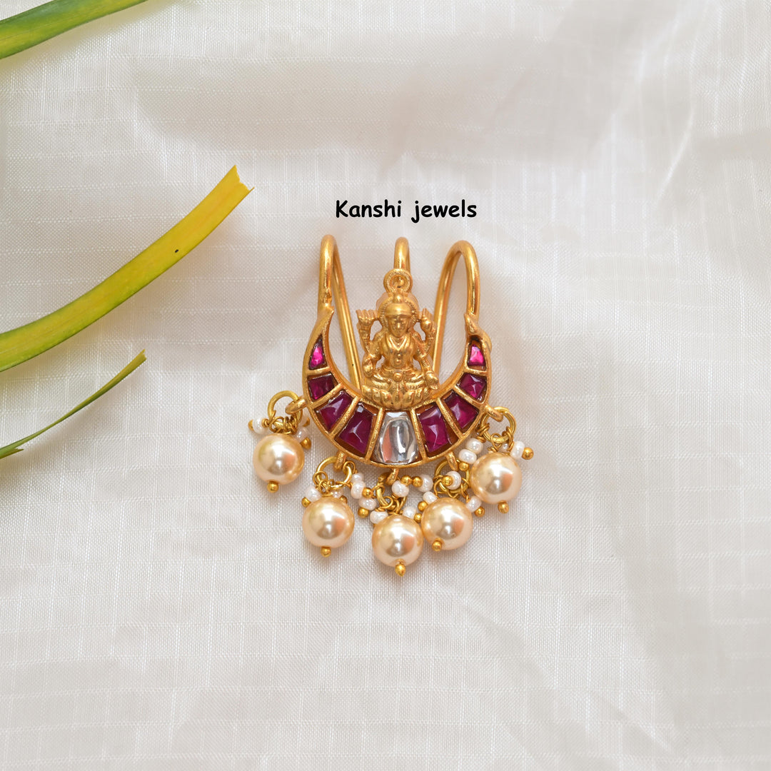 Jadau Nakashi Hair Pin  by Kanshi Jewels,
Dulan Hair Pin