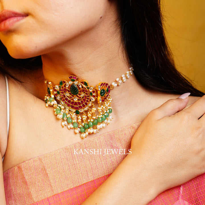 Classic carving emerald jadau fusion dulhan chokar