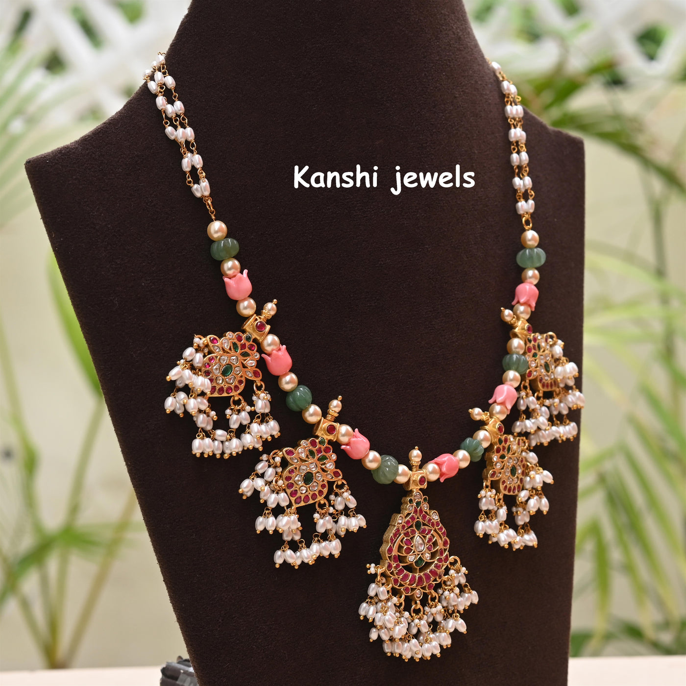 Jadau Kundan Choker