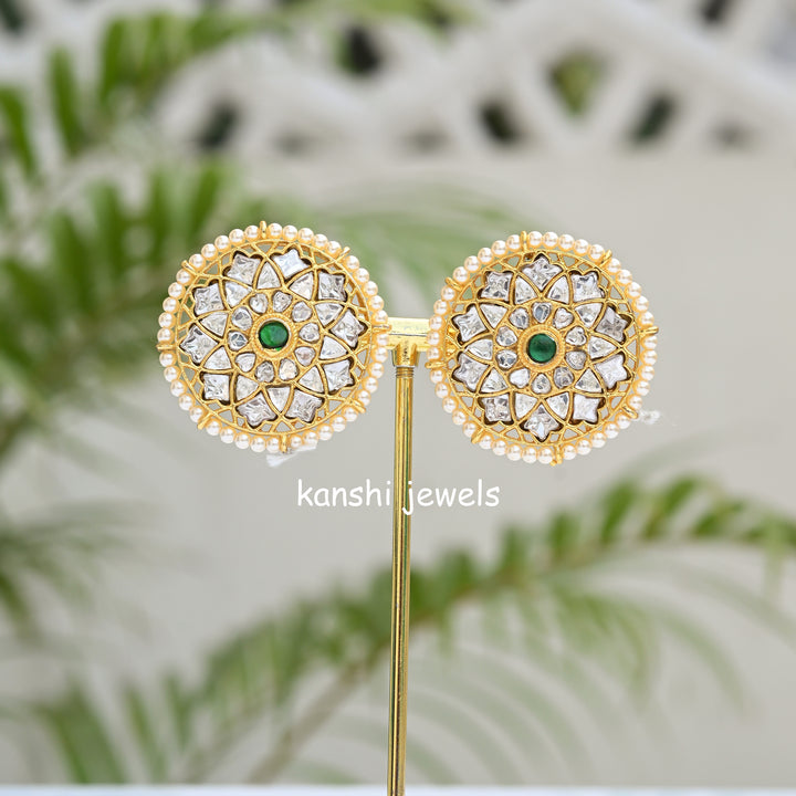 Mossanite studs