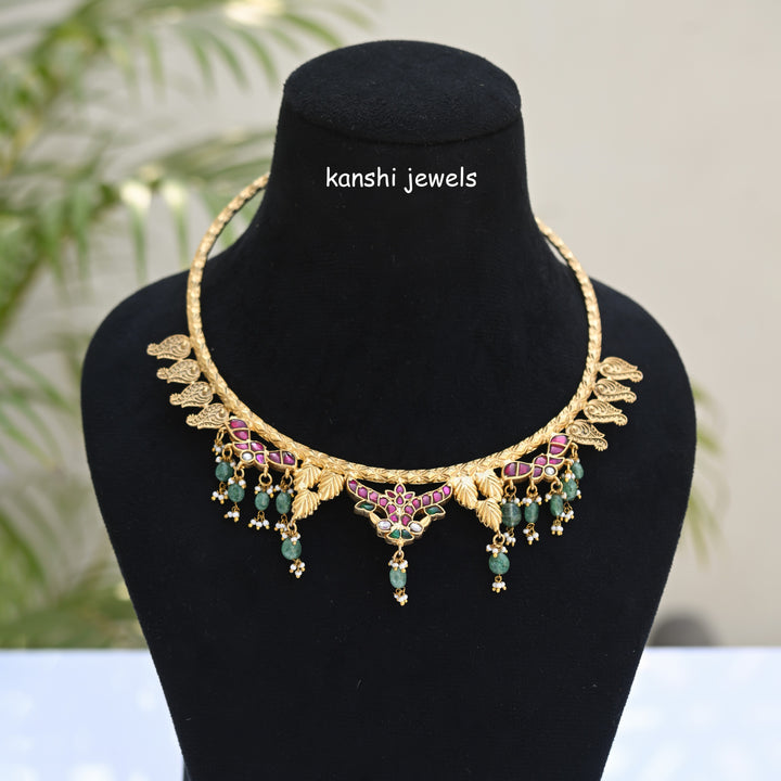 Nakashi hasli necklace