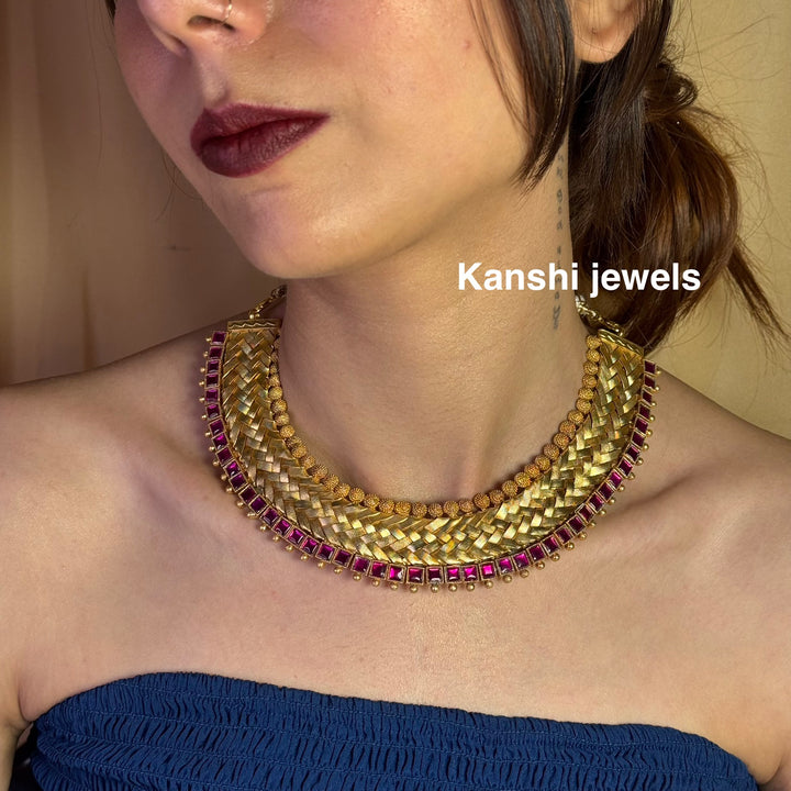 Nakashi Necklace