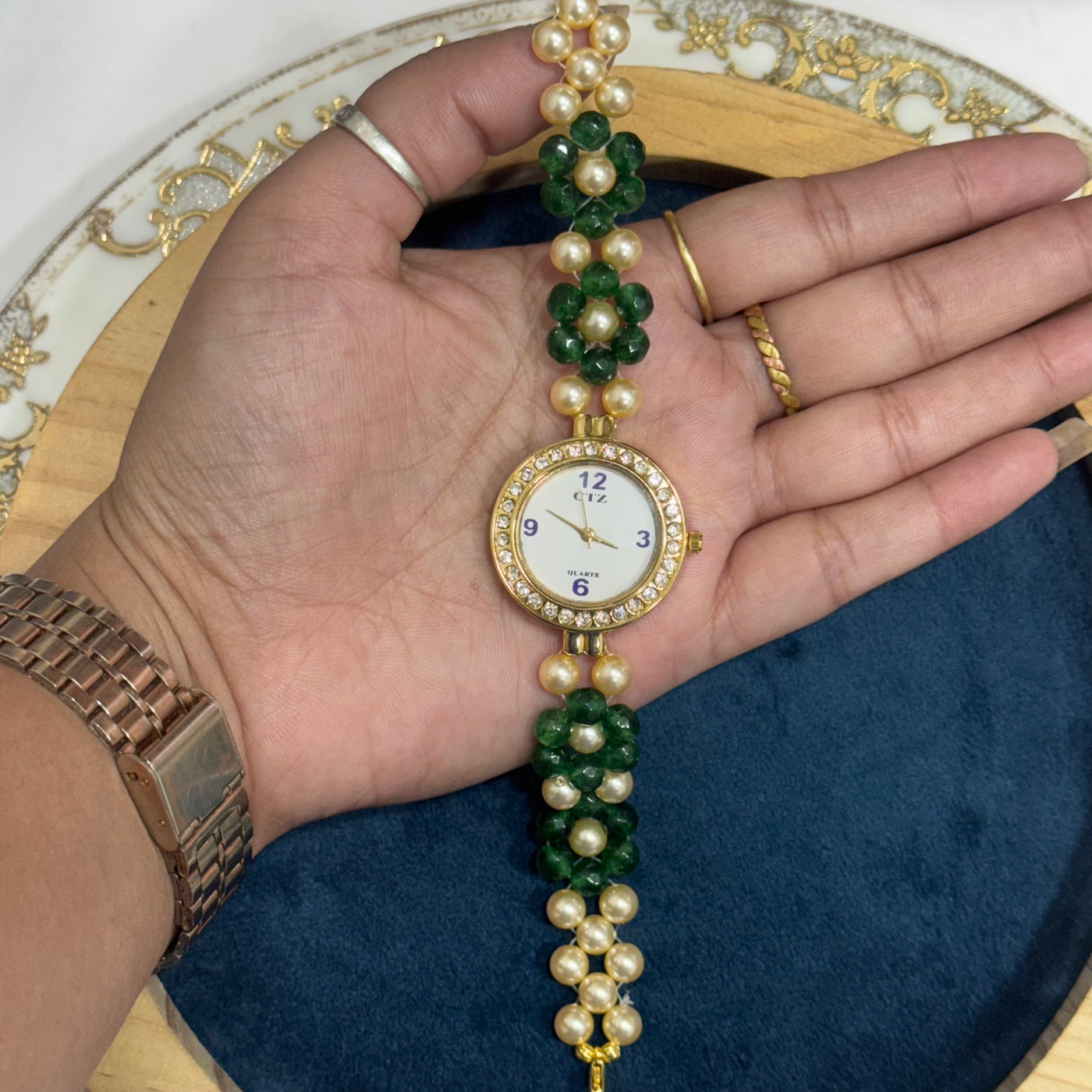 Pearls Watch