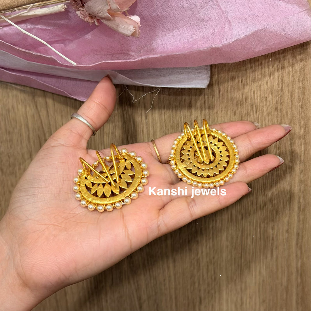 Sun and moon hair pins