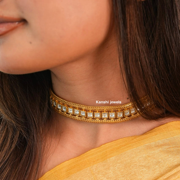 Exclusive gold look kundan nakashi flexible chain chokar
